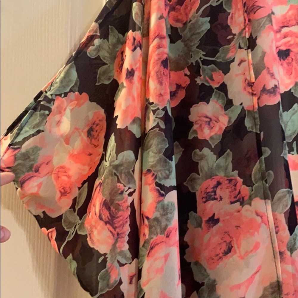 Kimono - Picture 2 of 3